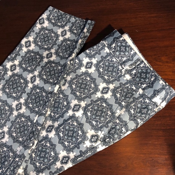 J. Crew Pants - Grey Blue Pattern Print City Fit Stretch Crop Pant